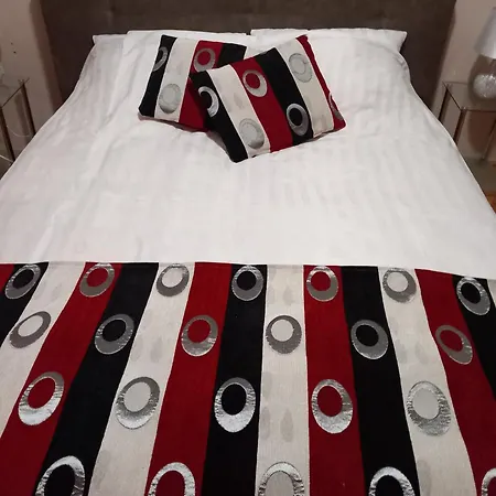 Parrag Panzio B&B *
