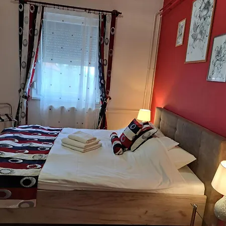 Parrag Panzio 3*