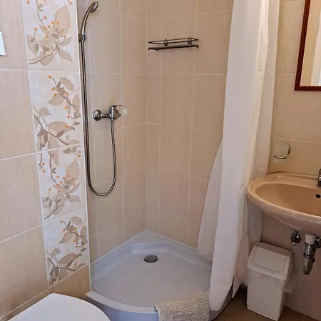 Parrag Panzio B&B 매트라스젠티므라