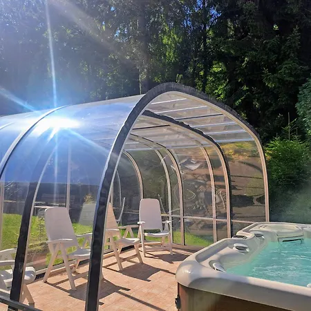 Frühstückspension Parrag Panzio 3*
