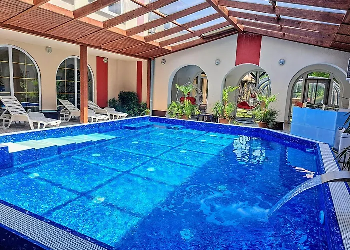 Parrag Panzio Bed & Breakfast 3*